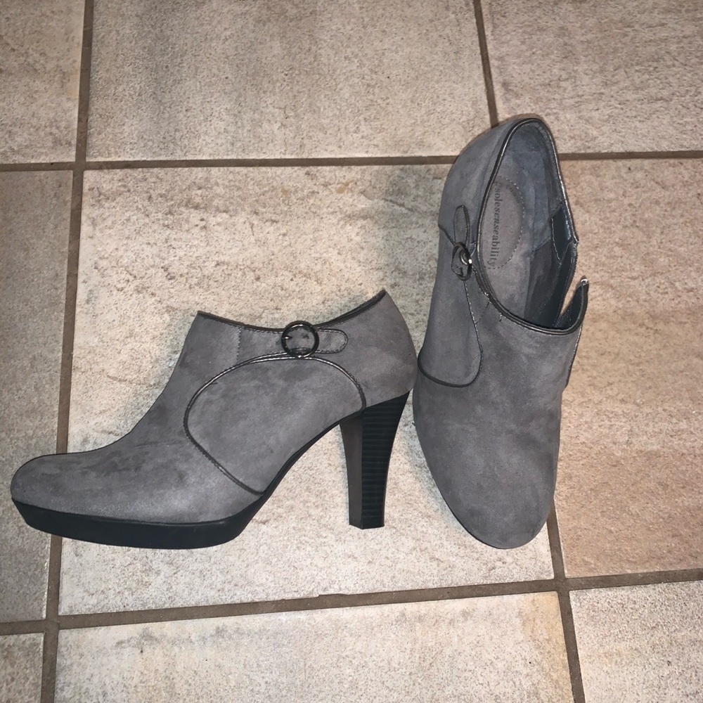 Gray heeled booties!